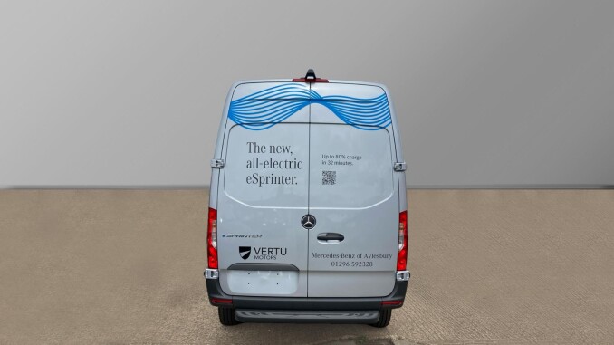 Mercedes-Benz Sprinter E314 L2 Electric Rwd 100kW 81kWh Pro Van Auto - Image 7